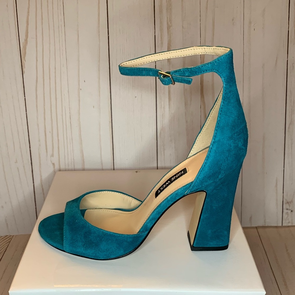 Nine West Gavyn Green Suede Heels